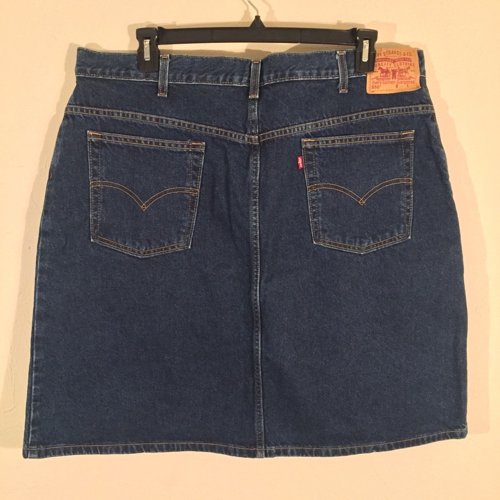 Classic Levi’s 550 Denim Skirt - Picture 6 of 7
